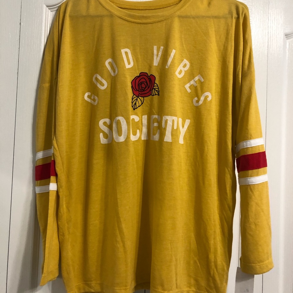 Long Sleeves Graphic T-shirt